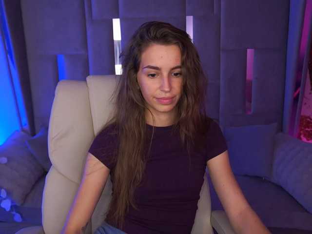 PeonyBloom, en vivo ahora en BongaCams