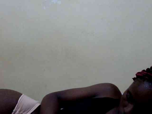 Model: prettysilviaa