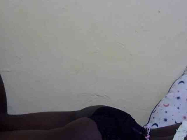 Liily-69 webcam