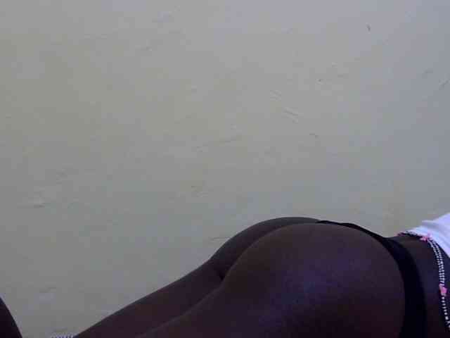 Liily-69 webcam