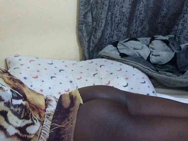 Liily-69 webcam
