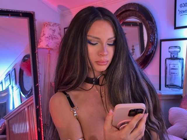 AmberLuna live cam on BongaCams