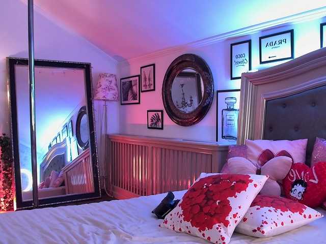 AmberLuna live cam on BongaCams