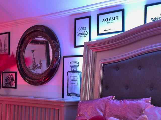 AmberLuna webcam