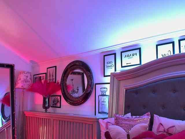 AmberLuna webcam