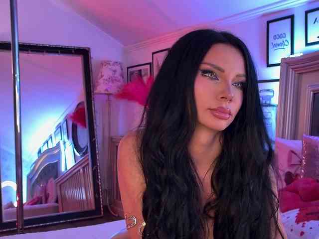 AmberLuna webcam