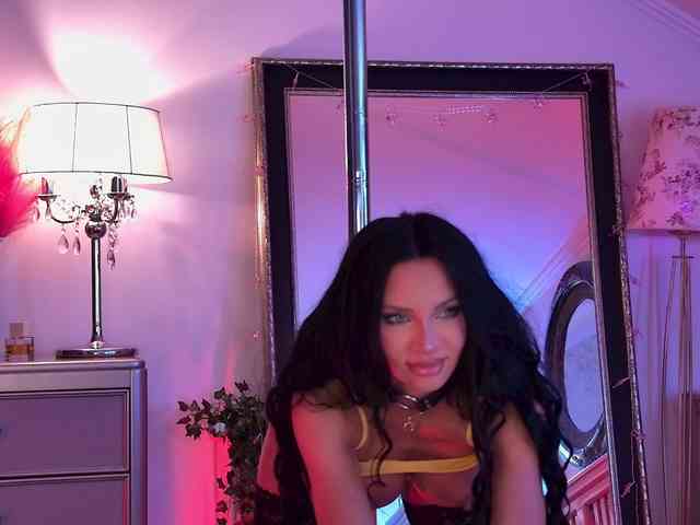AmberLuna webcam