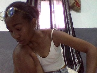 Kalinah457's Live Webcam
