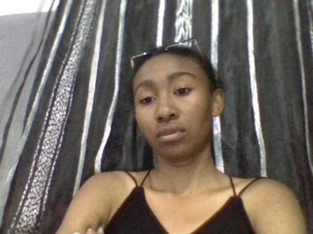 Kalinah457 live cam on BongaCams