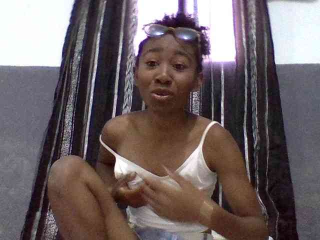Kalinah457 webcam