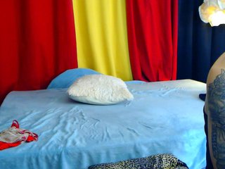 JinnAndJillian Porn Show