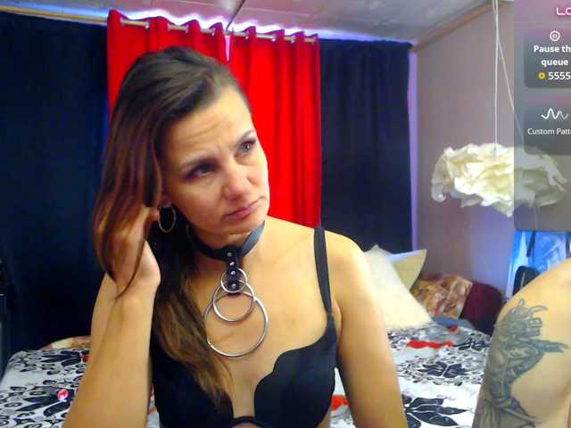 JinnAndJillian live cam on BongaCams