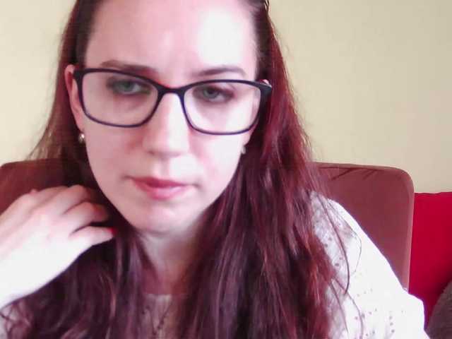 EmilyHot live cam on BongaCams