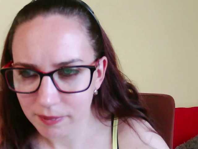 EmilyHot