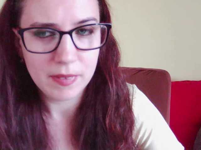 EmilyHot live cam on BongaCams
