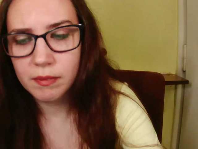 EmilyHot live cam on BongaCams