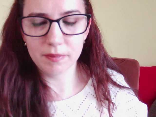 EmilyHot live cam on BongaCams