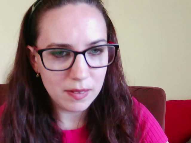 EmilyHot live cam on BongaCams