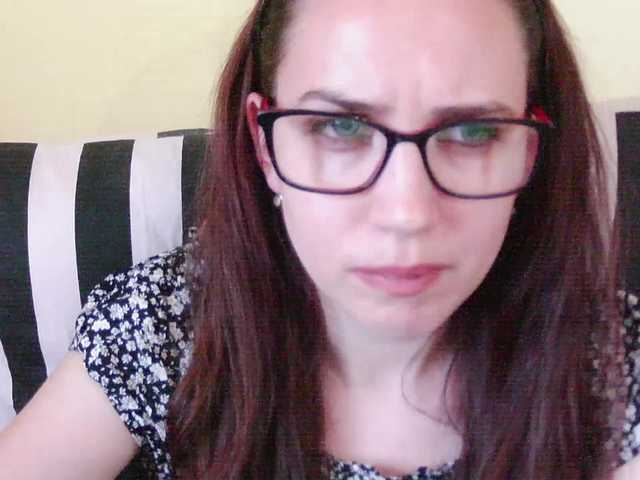 EmilyHot live cam on BongaCams