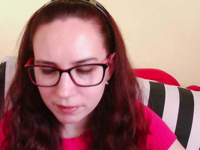 EmilyHot live cam on BongaCams