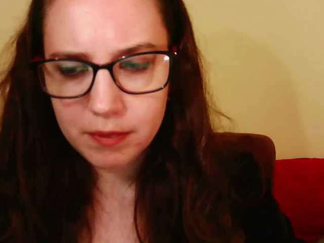 EmilyHot live cam on BongaCams