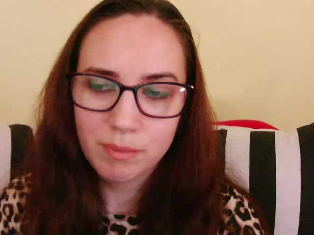 EmilyHot live cam on BongaCams