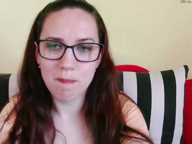 EmilyHot