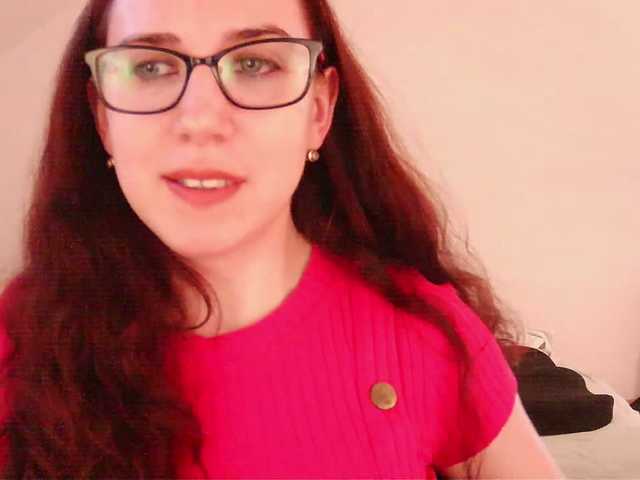 EmilyHot live cam on BongaCams