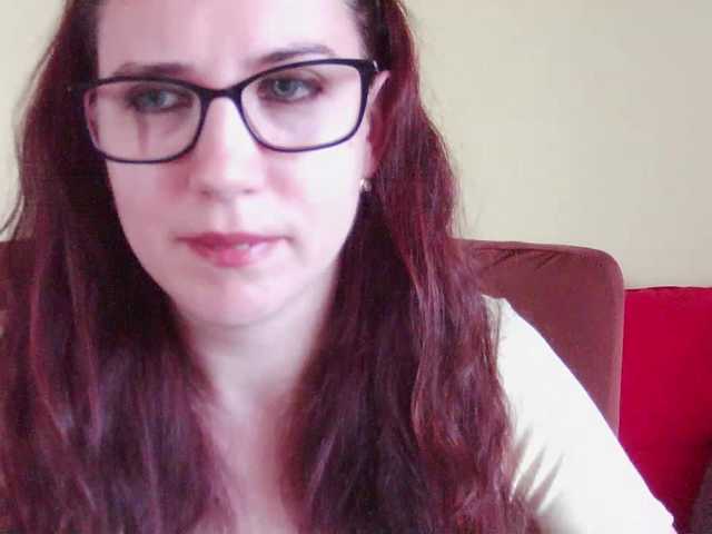 EmilyHot live cam on BongaCams