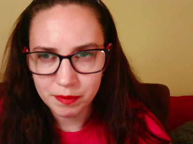 EmilyHot live cam on BongaCams