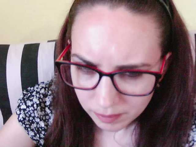 EmilyHot live cam on BongaCams