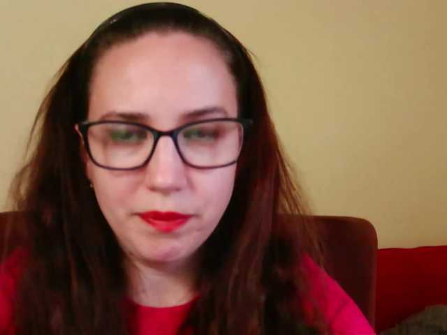 EmilyHot live cam on BongaCams