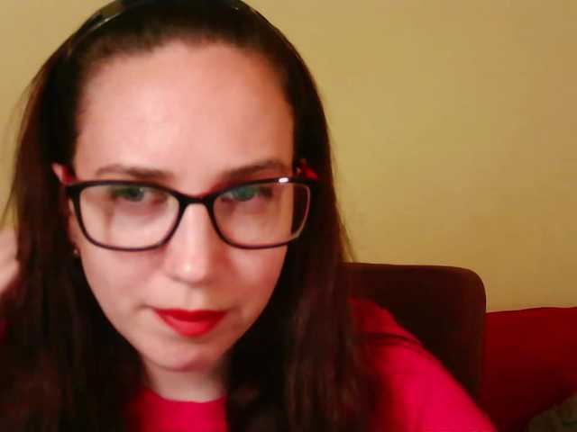 EmilyHot live cam on BongaCams