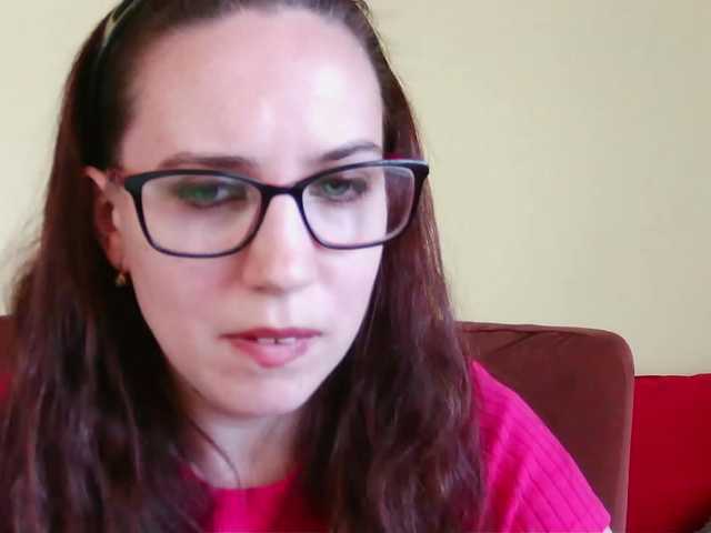 EmilyHot live cam on BongaCams