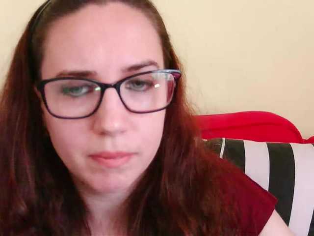 EmilyHot live cam on BongaCams