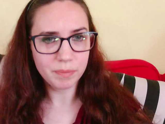 EmilyHot live cam on BongaCams