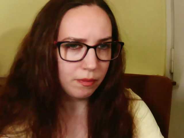 EmilyHot live cam on BongaCams