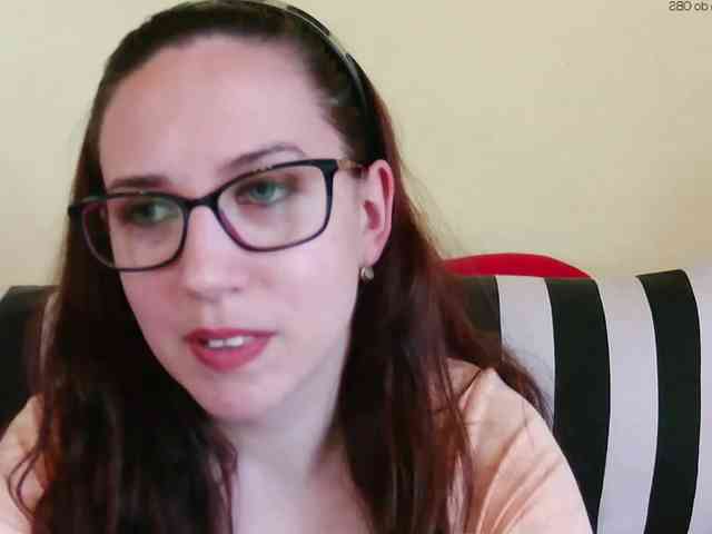 EmilyHot webcam