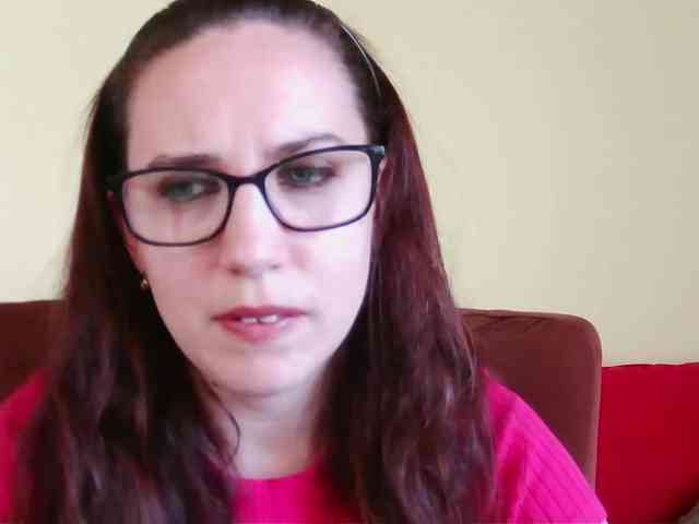 EmilyHot webcam
