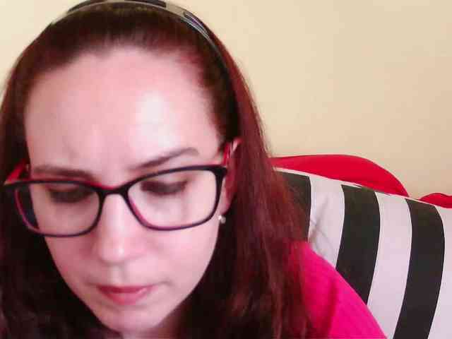 EmilyHot webcam