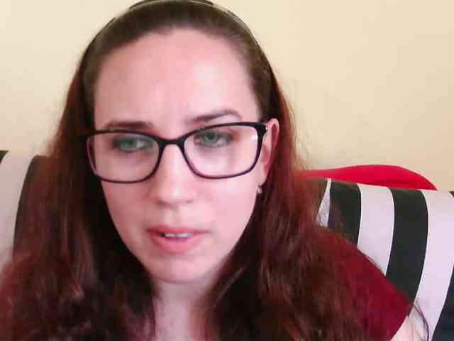 EmilyHot webcam