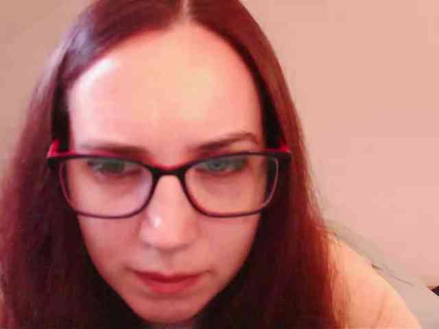 EmilyHot webcam