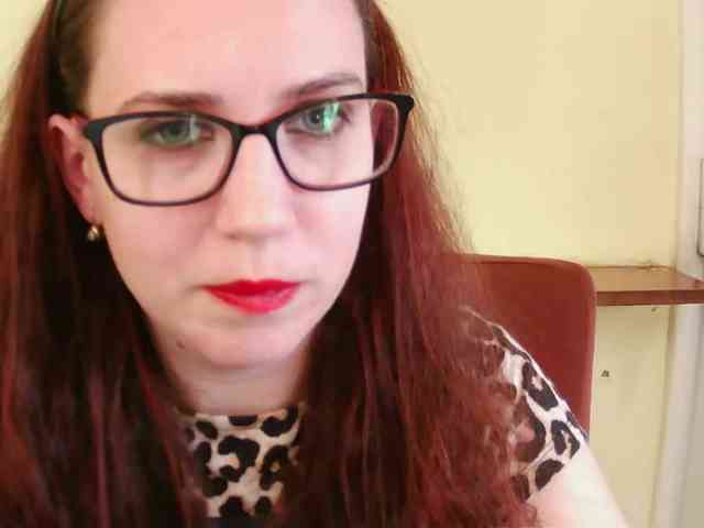 EmilyHot webcam