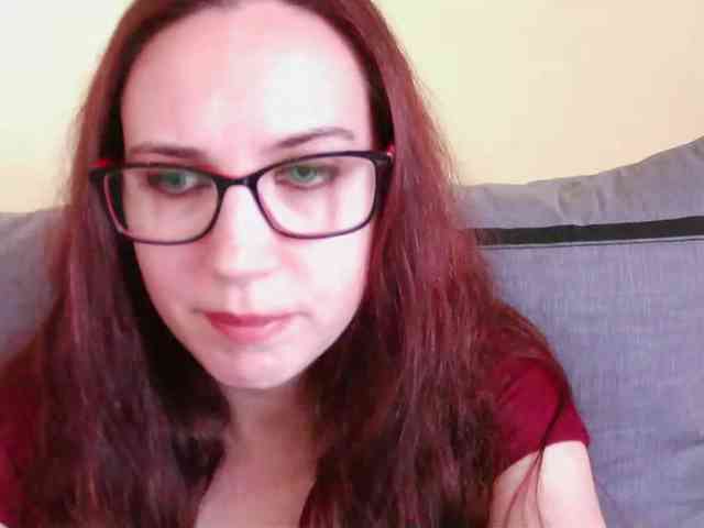 EmilyHot webcam