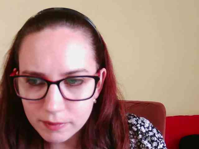 EmilyHot webcam