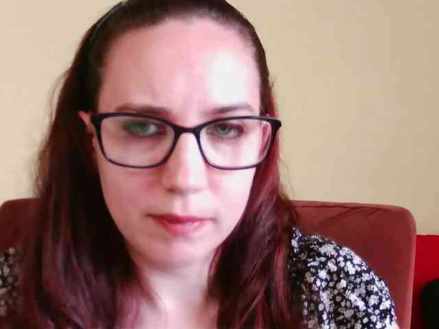 EmilyHot webcam