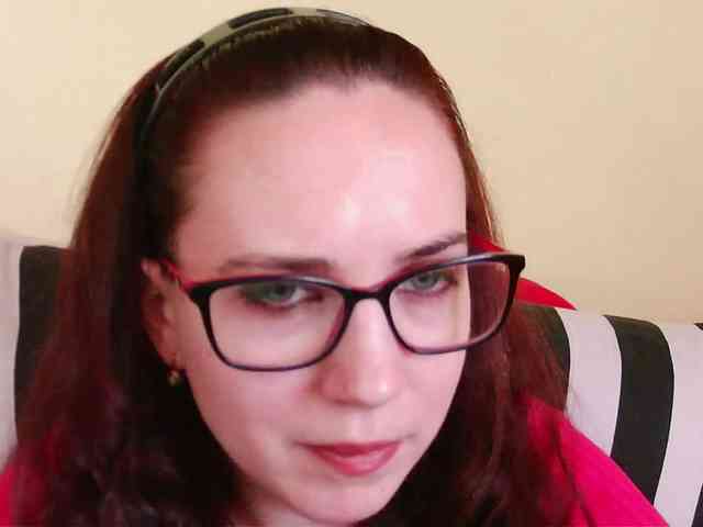 EmilyHot webcam