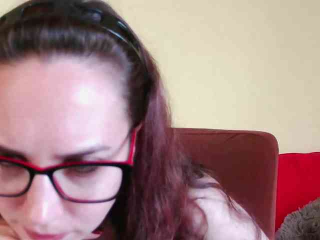 EmilyHot webcam