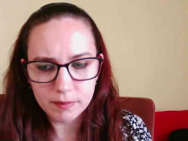 EmilyHot webcam
