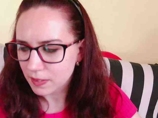 EmilyHot webcam
